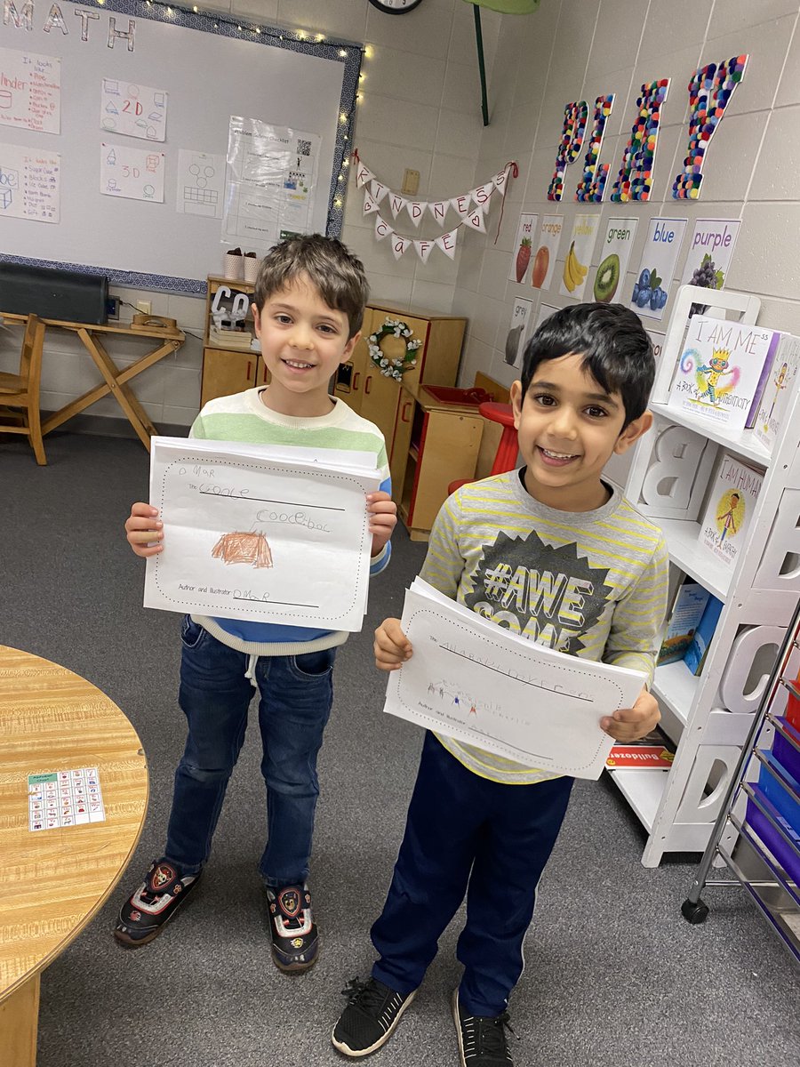 kuhnert_k1's tweet photo. Funky Pattern Day in Kindergarten to celebrate our Pattern Book unit! @WaukeshaSTEM #SDWwrites https://t.co/ND1GXzkll8