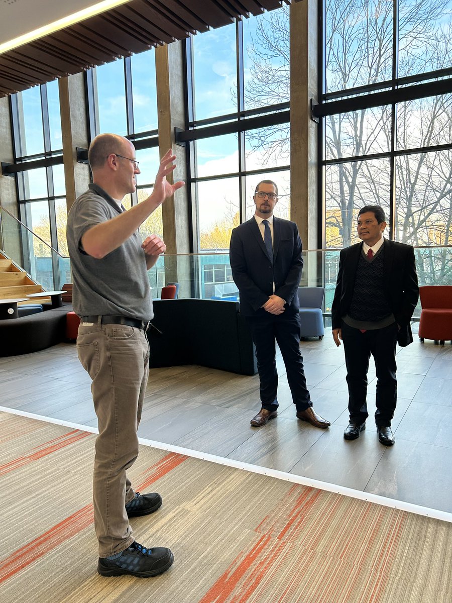 CovUniSim's tweet image. We had the pleasure of showing #ProfAliGhufron + delegates about the #HealthSimulation facilities at the @covcampus. Were we discussed the #Nursing IndoVSP project we completed in collaboration with @KemenkesRI and @FCDOGovUK we hope to have future collaborations in the future!