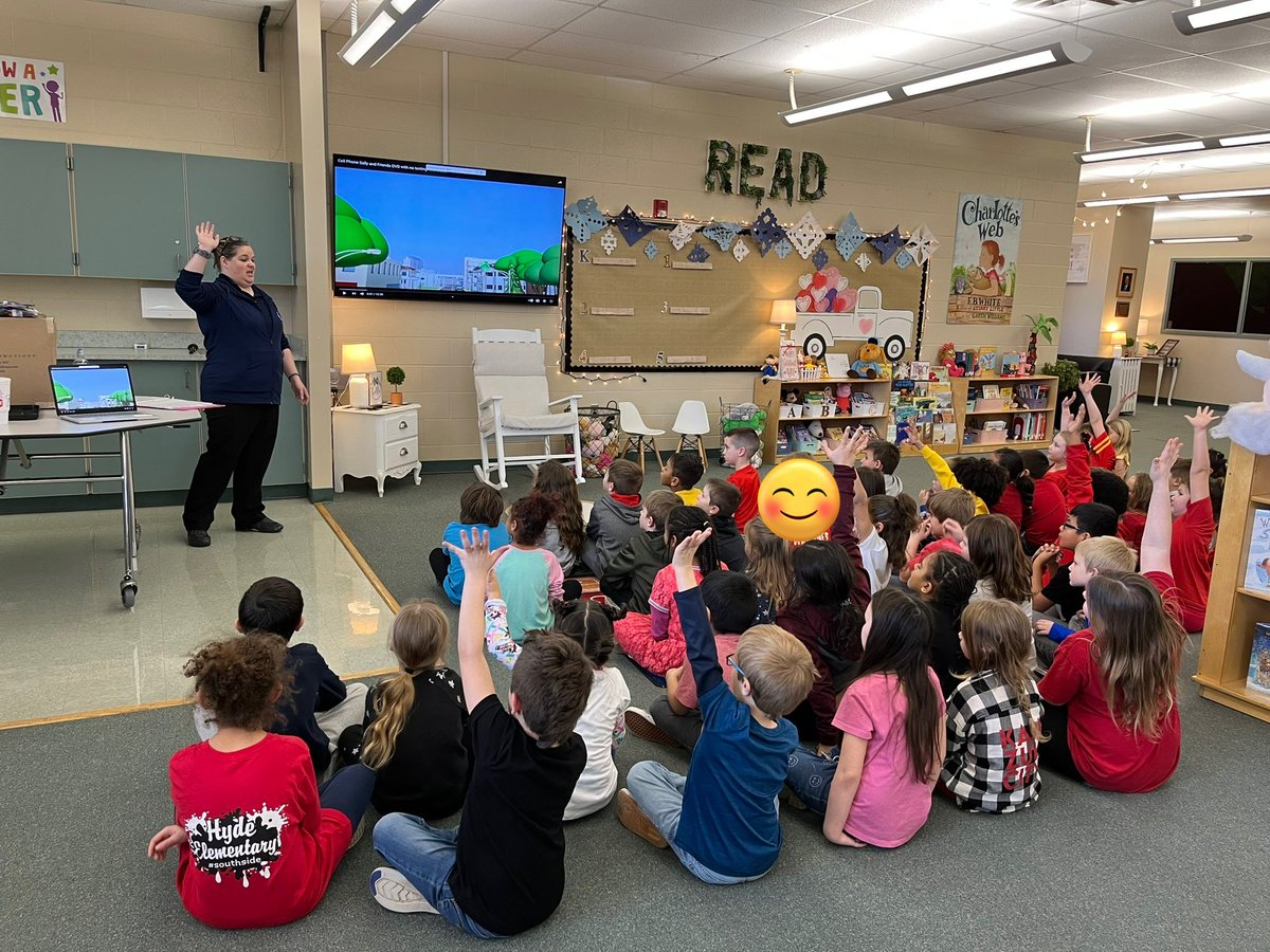 Thank you <a href="/sjpdinfo/">St. Joseph MO Police</a> for teaching us about safety and how to call 911. <a href="/HydeElem/">Hyde Elementary</a> <a href="/HydePrincipal/">Hyde Principal</a> <a href="/FirstHyde/">Hyde Elementary First-Grade Team</a>