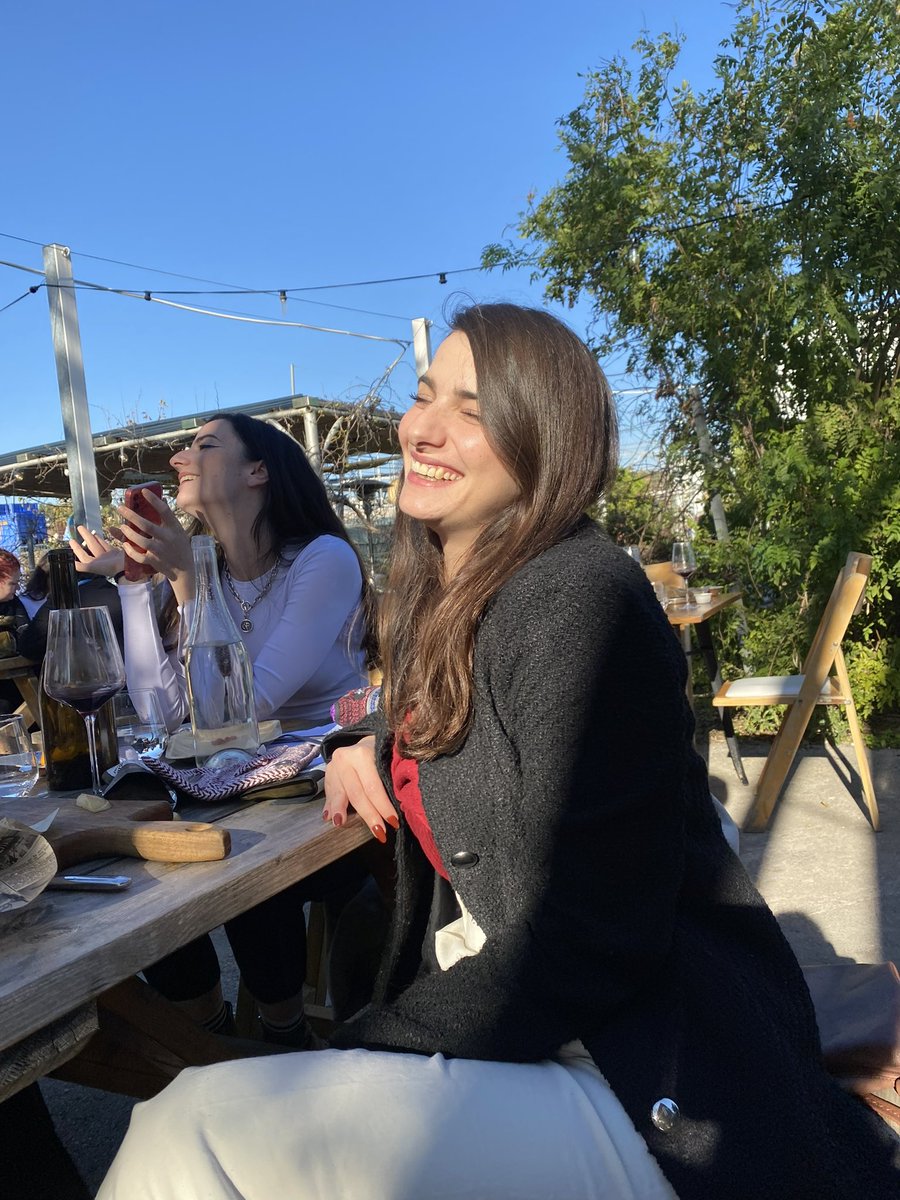 ReutGaon's tweet photo. לאמא המדהימה שלי יש יום הולדת 🥳
שיהיה לנו עוד מלא רגעים של צחוק ושכרות ❤️ https://t.co/s0g7jAYxyN