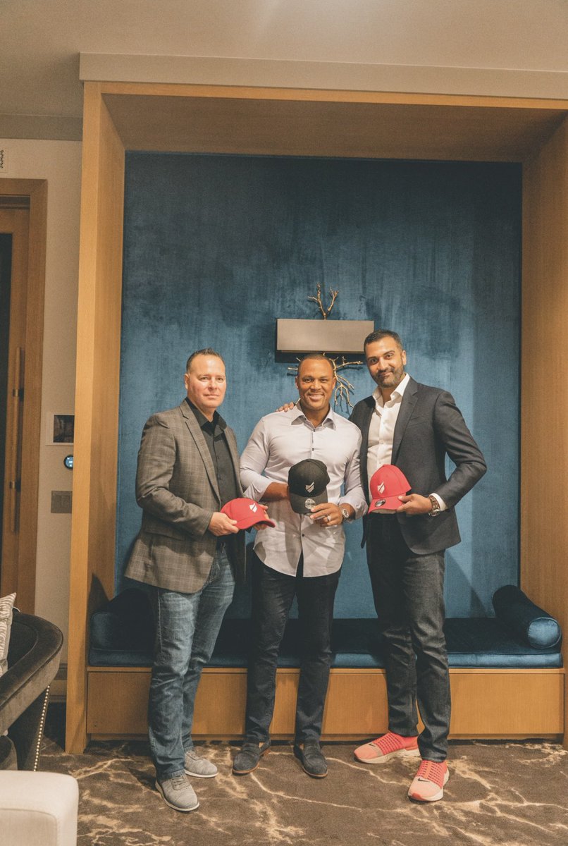 Kash_Shaikh's tweet photo. Great few days in LA, including some quality time with my brother, Adrian Beltre. Una leyenda. 🙏⚾️⛏️ @BaseballUtd 

#baseball #dubai #middleeast #india #pakistan https://t.co/EjSQ3KoYVe