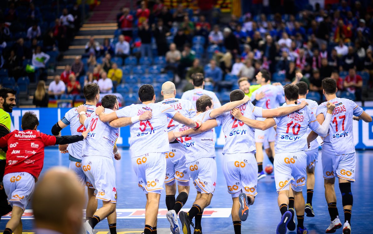 ✔️ Objetivo Preolímpico <a href="/Paris2024/">Paris 2024</a>: 𝐂𝐎𝐍𝐒𝐄𝐆𝐔𝐈𝐃𝐎 👏🏻

🇪🇸 ¡Los #Hispanos se han asegurado, clasificándose para cuartos de final, esta vía para buscar su plaza en los <a href="/juegosolimpicos/">Los Juegos Olímpicos</a>! 😍

#StickTogether #POLSWE2023 #SerHispano