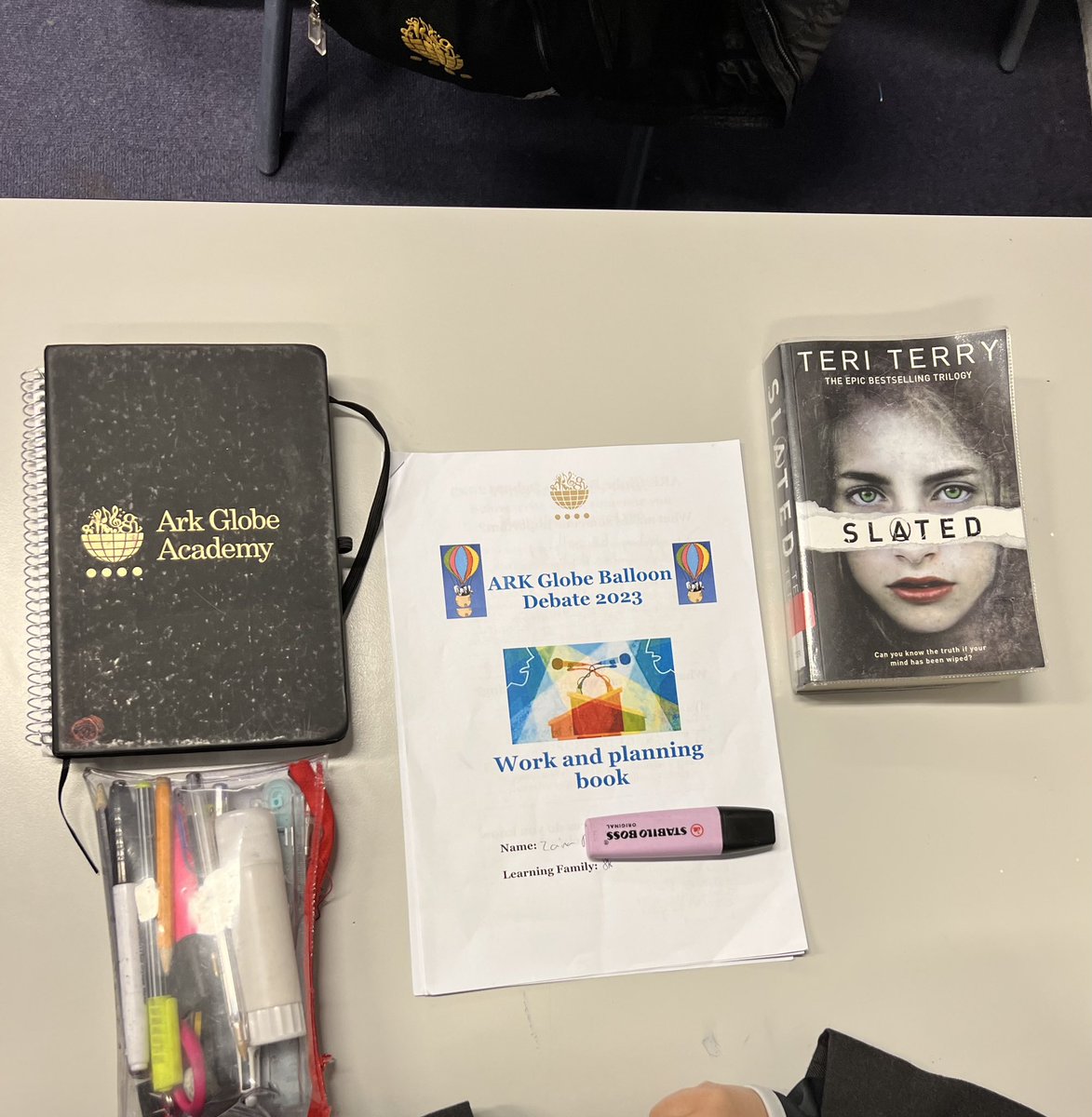 ArkGlobeAcademy's tweet photo. Can you guess the person being nominated to be saved in the Balloon Challenge?
Our students are practicing their debating skills during Learning Family time, let’s wish them all the best!
#debatetime #shiftthescript #knowledgeispower #arkglobe
@ArkSchools @MattJones_Globe https://t.co/b5bDVpLdYd