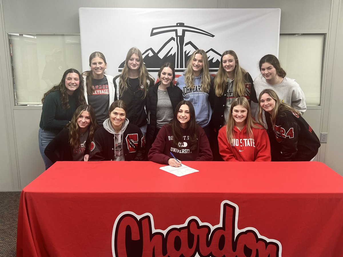 toppernation's tweet photo. Congratulations Natalie Zemba on your commitment to continue your education and volleyball career at Fairmont State University!! https://t.co/Rv4zGQ43lx