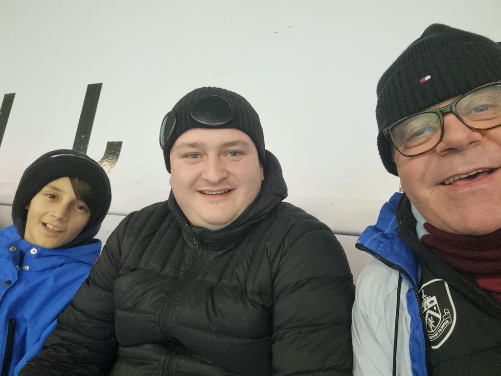 steve_rocky's tweet photo. 3 more points would go down nicely on this cold January evening ... Cmon Burnley UTC #BURWBA @BurnleyOfficial https://t.co/OehSZxPOhQ