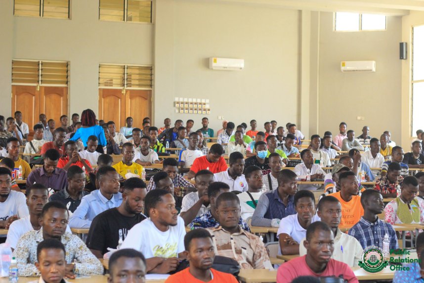 stughana's tweet photo. Freshers Orientation at the Departmental Level - Let's welcome our handsome &amp; beautiful freshers at the Department of Electrical &amp; Electronics Engineering. The feeling is great when you know finally you are now a student of Sunyani Technical University.
They that learn, Discover https://t.co/hgT77xRz3i