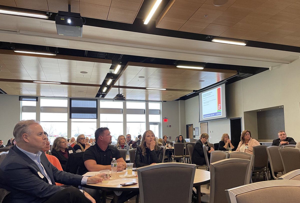 KowalczykBeth's tweet image. Wow really great participation at the Area Agency on Aging 7 Home Care Provider Roundtable today. Impactful stories and great legislative presence. #CareWorkisWork @o4aadvocacy