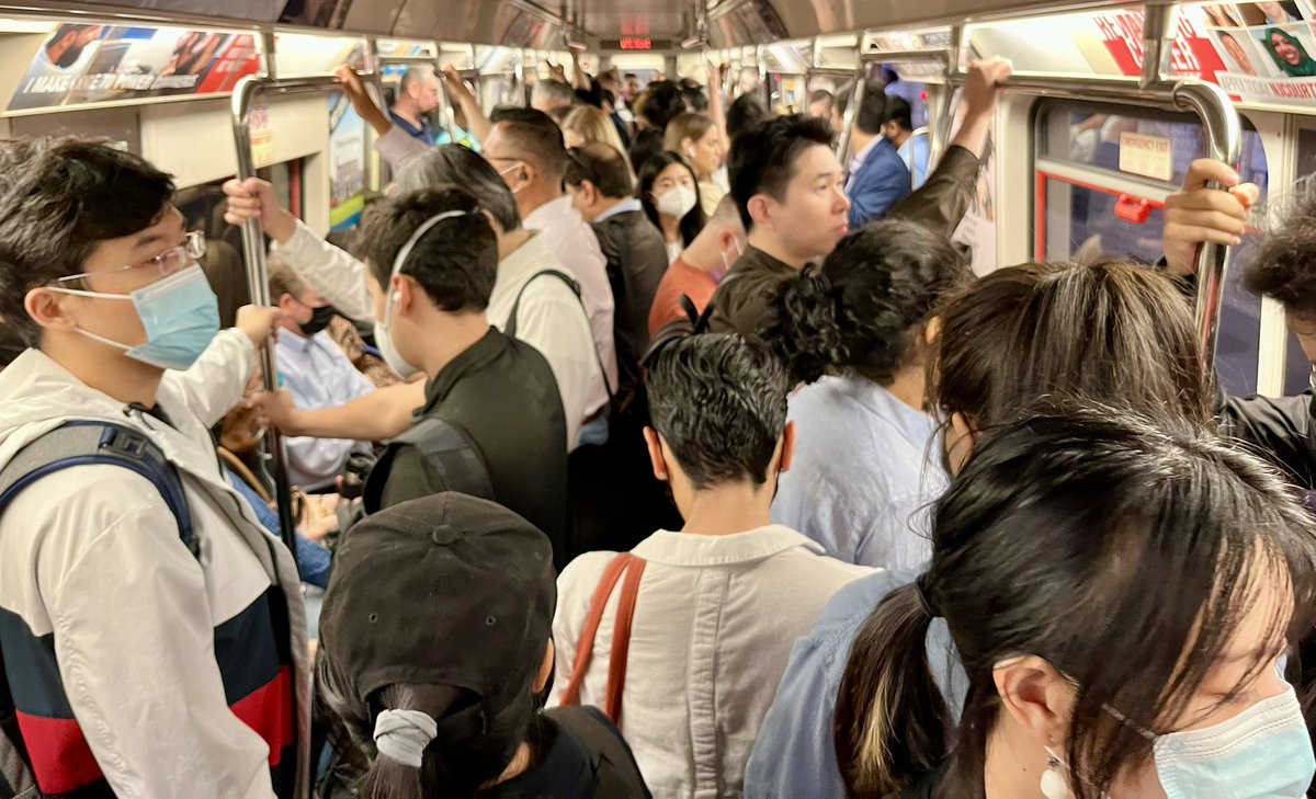 racerxnyc's tweet photo. @PATHTrain @PANYNJ shouldn’t need another survey to realize the need to run more @PATHTrain’s. @StevenFulop @GovMurphy @NYCMayor @GovKathyHochul @pathalerts @NJTPA @CommutingLarry #PathSucks #ExposePath #WeTheCommuters https://t.co/W3u4nTxj2l