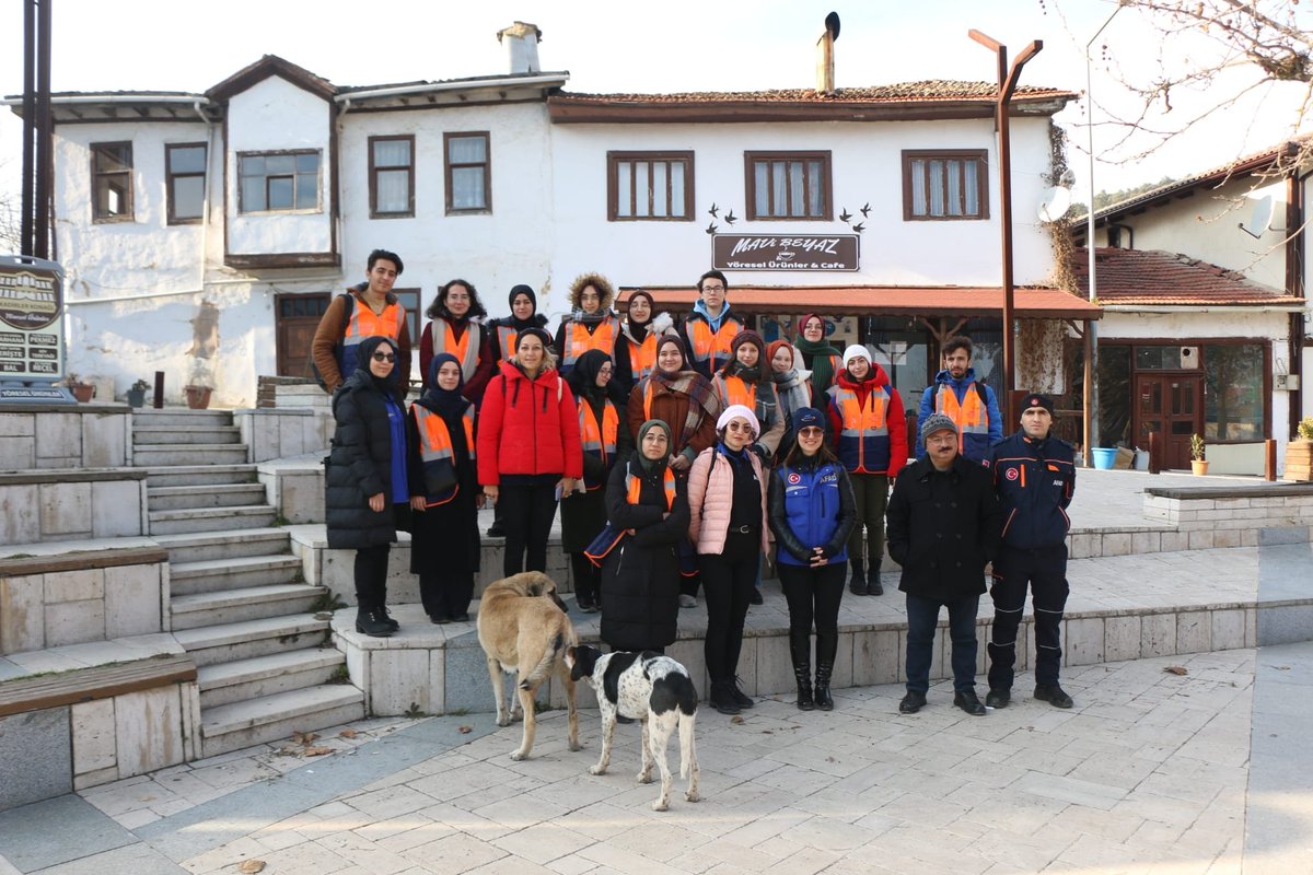 AFAD ile yaptığımız Taraklı eğitim gezisinden

#afad #sakarya #taraklı #sakaryaüniversitesi