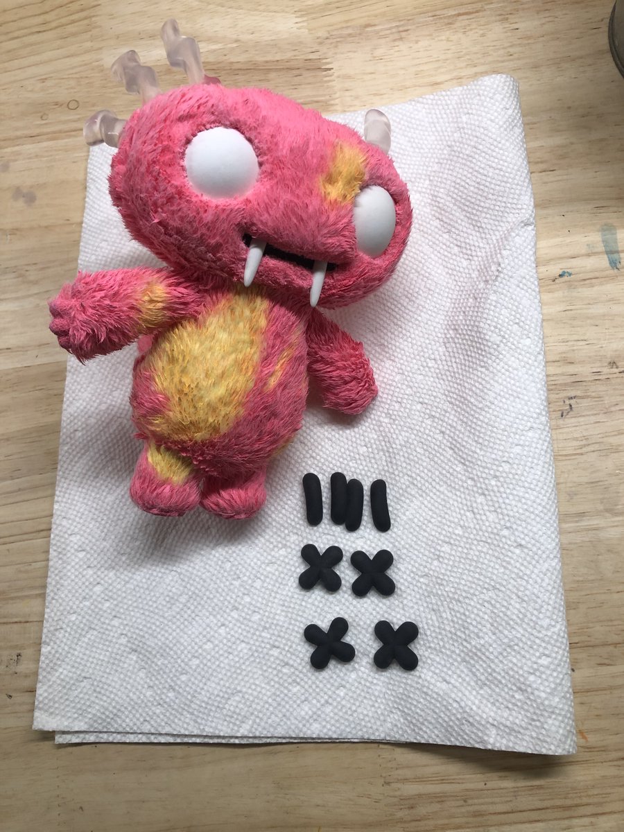 Rep X holders - we have some more 'behind-the-scenes' shots from <a href="/stoopidbuddy/">Stoopid Buddy</a> 🥳🎉 Checkout these IRL puppets that the team is creating!

Still having FOMO? Here's how you can join in... 🧵👇