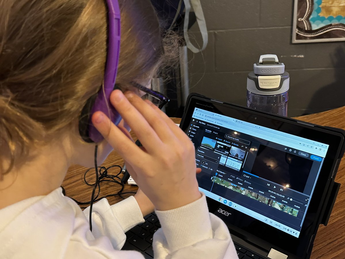 linbergkm's tweet photo. Minecraft Education @PlayCraftLearn, @WeVideoEdu and Canvas discussions for the win! @Canvas_by_Inst 5th graders at @INDY_Lakota giving virtual tours of their diorama, posting in a discussion and providing each other with warm feedback! #WEareLakota #WEareEmpowered @InspireLakota https://t.co/xoRIYz10XX