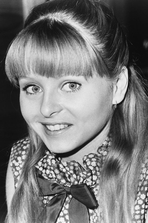 Happy birthday to Liza Goddard! 