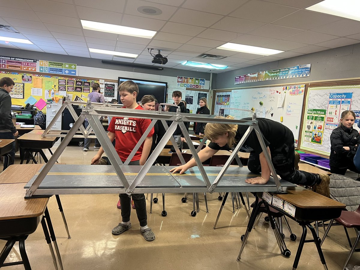 6th graders got a visit from <a href="/MnDOT/">Minnesota Department of Transportation</a> today! They got to make a “bridge-in-a-bag!”  They became engineers and had a lot of fun! <a href="/kwpublicschools/">K-W Public Schools</a>