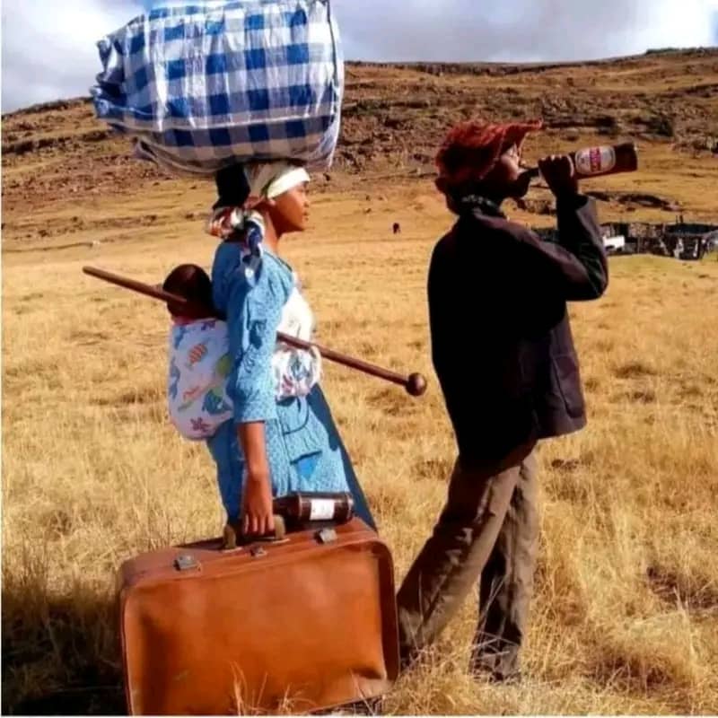 ChanzaChavengwa's tweet photo. Women's fight for 50-50 was well justified. If things had remained like this,none of them would be in influential positions. MDC helped a lot to achieve the transformation. https://t.co/tzdtBmPu9l