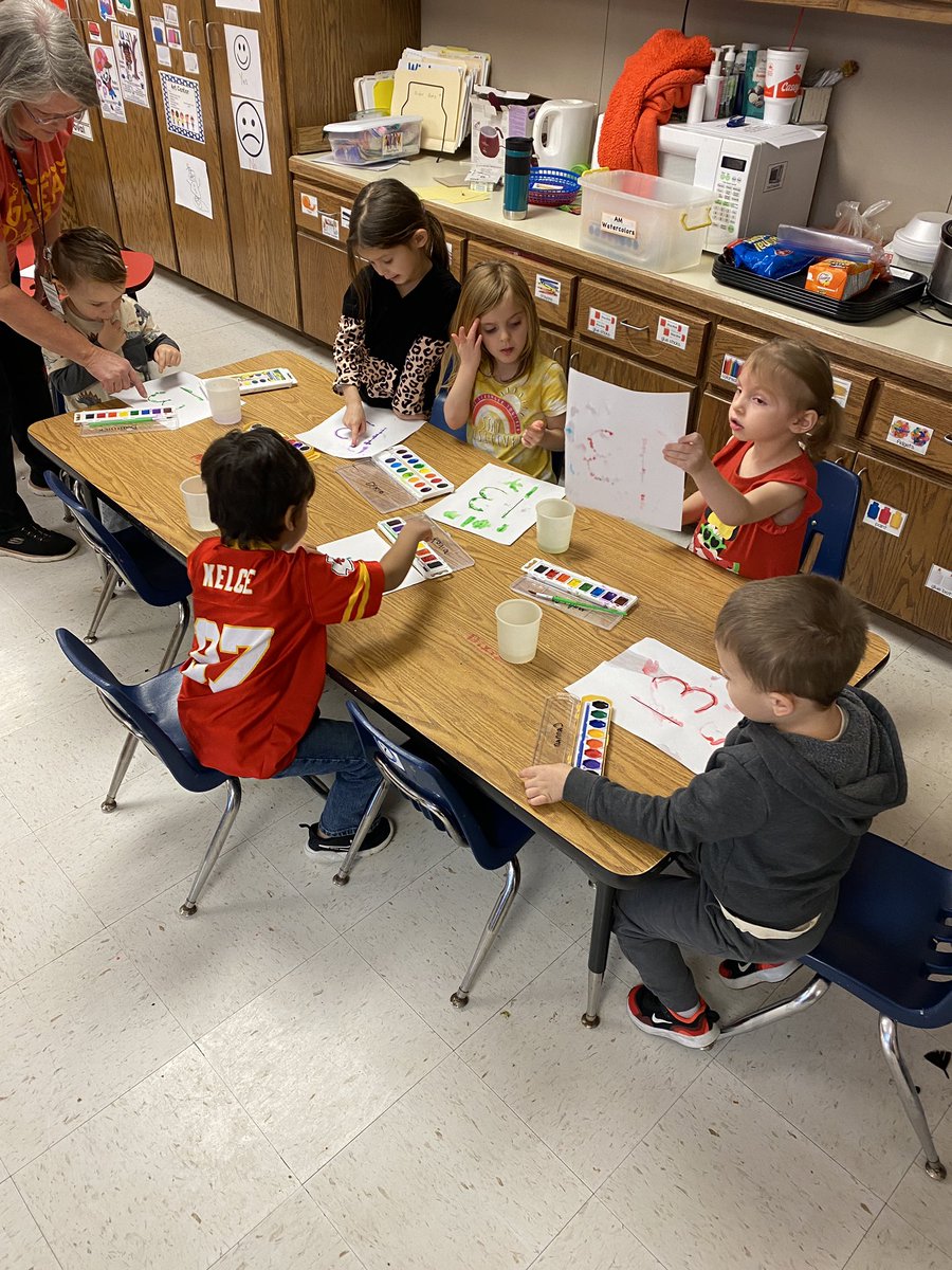 acoppinger12's tweet photo. Math centers in our Preschool classrooms today! @doc_nuge @AtchisonPublic #WeAre409 https://t.co/FQfTEpQGiE