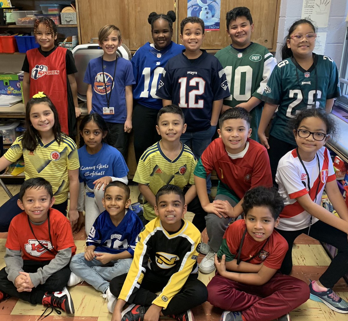 Deerfield School 9 (@lpsschool9) on Twitter photo Third grade “teamed up” to show kindness to culminate No Name Calling Week! <a href="/RGT_EdD/">Rocco Tomazic</a> @LindenSchoolsNJ Third grade “teamed up” to show kindness to culminate No Name Calling Week! <a href="/RGT_EdD/">Rocco Tomazic</a> @LindenSchoolsNJ