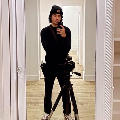 benmontezz's tweet photo. #NewProfilePic https://t.co/ATUm1pZ9BA