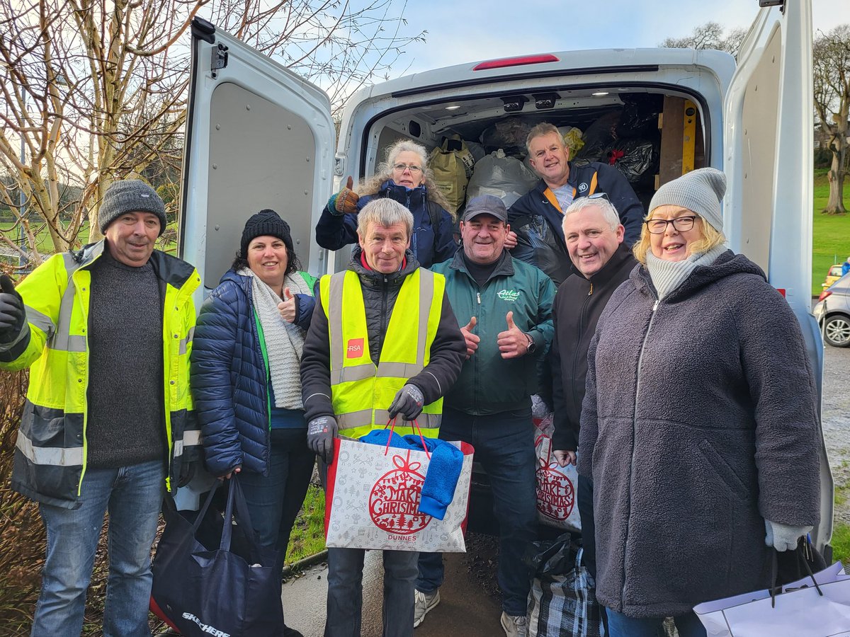AudreyBuckleyFF's tweet photo. Crosshaven Community, we have gathered in a month over 170 bags of bedding and warm clothing for #4ukraine
🇮🇪 💞🇺🇦
Thank you to all the volunteers and #Crosshaventourisim office , Marcella& Abe and his team.
#ukraine
#johngilroy https://t.co/6J4g0Hkd8S