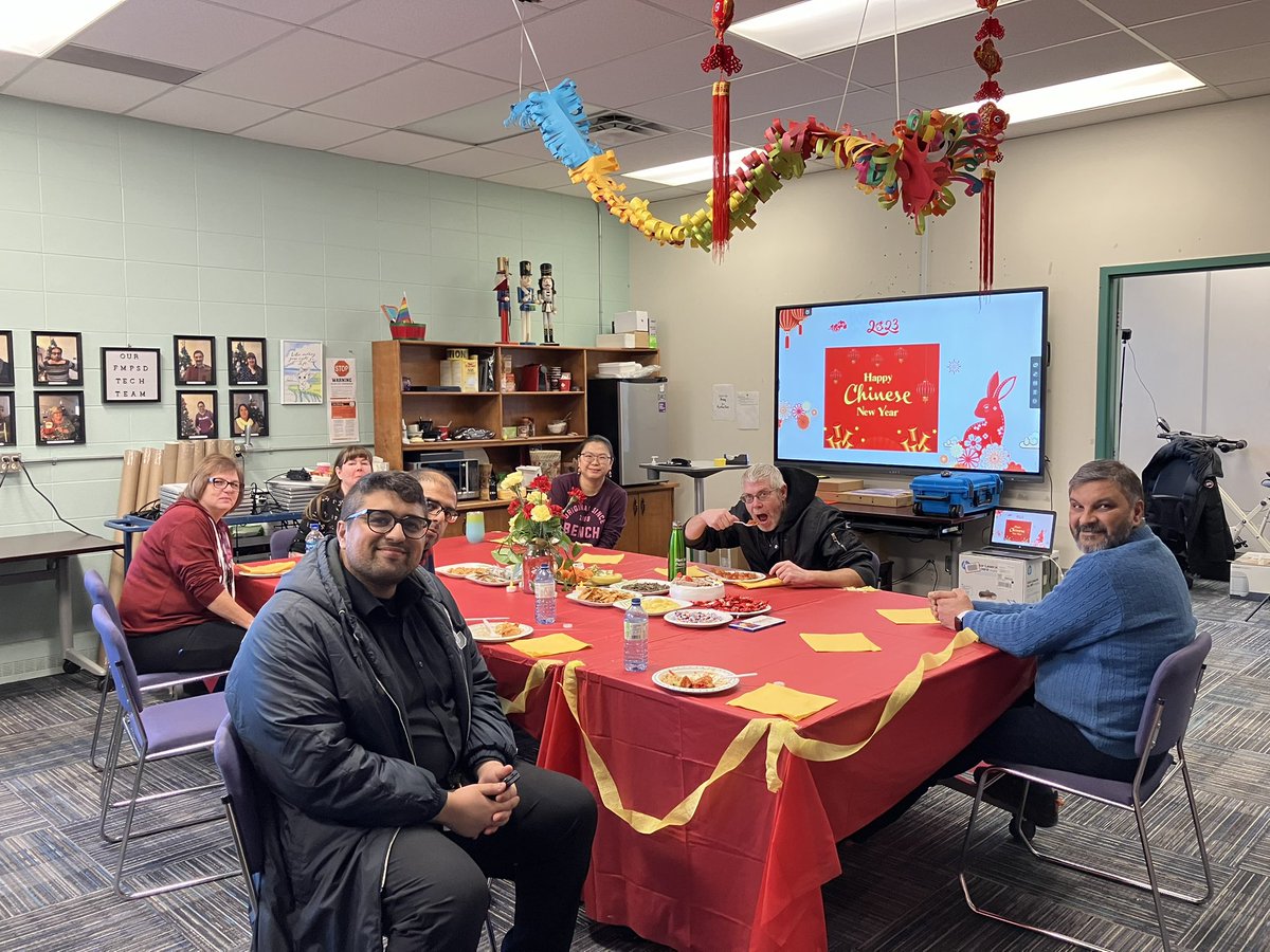 annaleeskinner's tweet image. Very tasty and informational lunch hour as @FMPSDTech celebrated #ChineseNewYear #yearoftheRabbit Thx @facing_uWT ❤️
