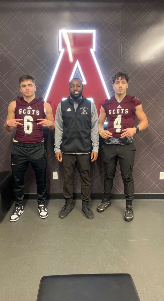 DominicDeMeo's tweet photo. Had a great time today at @almacollege Thanks @DBCoachDavis and @Coach_Tahaney for having me!! https://t.co/qBgKPsrbBx