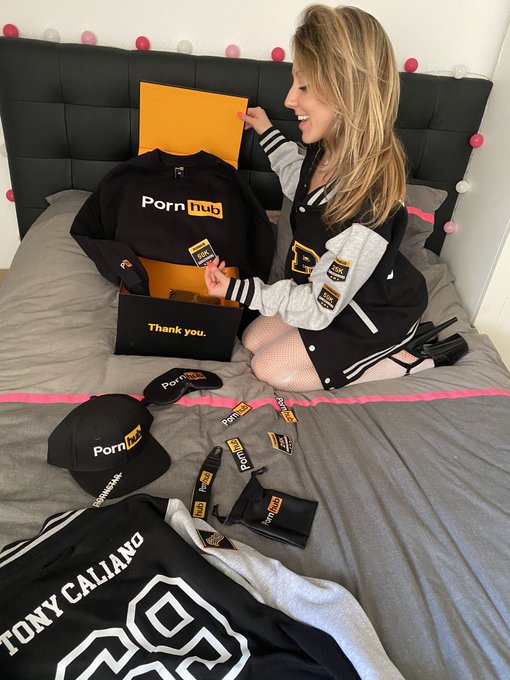 Thank you @Pornhub 🖤🧡 for all the gifts for our 50k 🎉😊🔥 🥰🥰 @PornhubModels  🔗🎬 https://t.co/5GFaZAoWKp<a class="tags" href="/tag/pornhub">@pornhub</a><a href="/tag/flexible"class="tags"><span>#flexible</span></a><a href="/tag/flexibility"class="tags"><span>#flexibility</span></a>