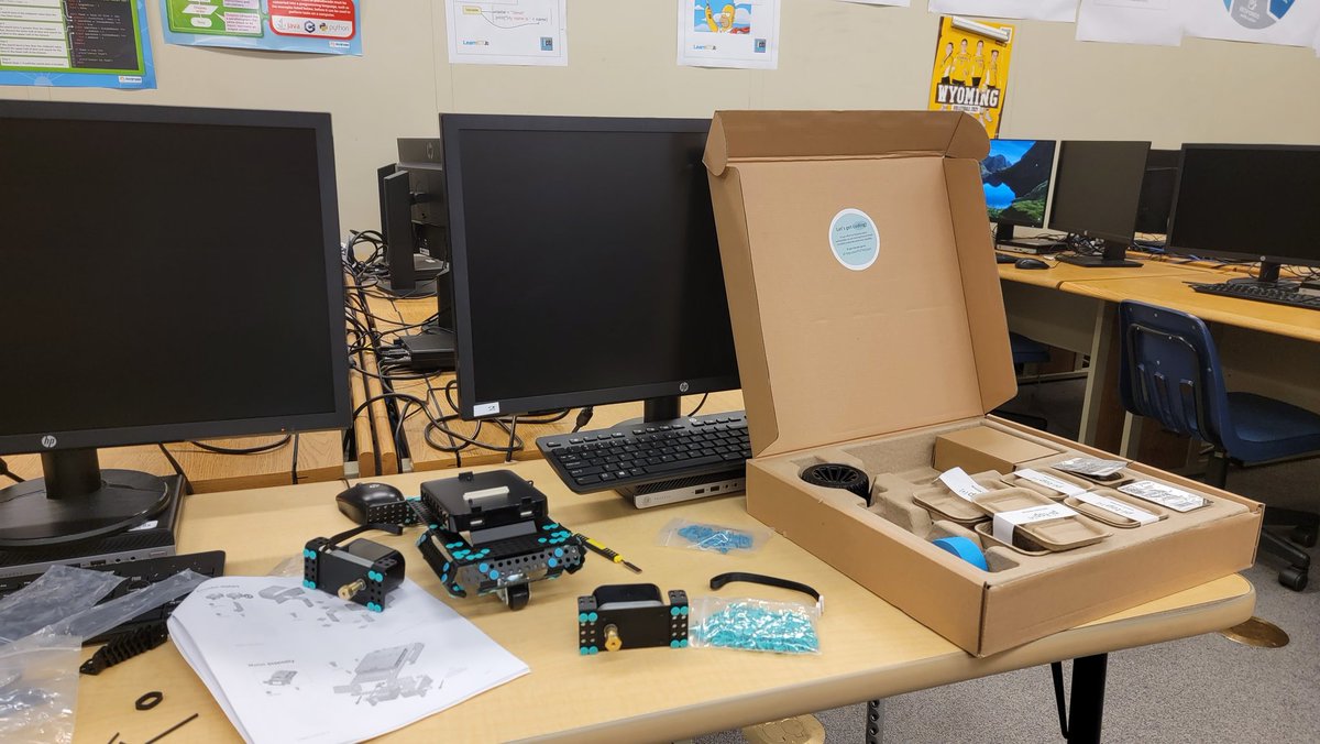 rdmills78's tweet photo. I continue to believe that I have the best job in the world! Getting these babies ready for Computer Science Essentials and Cybersecurity. #PLTWorg #RHSExcellence #PiTop https://t.co/zxqlngVcUI