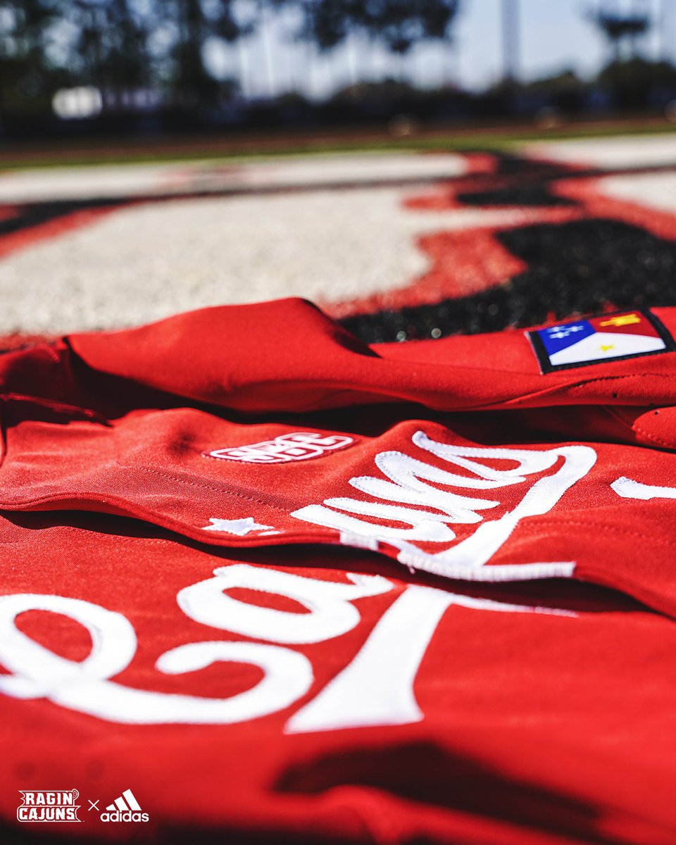 RaginCajunsBSB's tweet photo. 🧶🔥 Come see them in action at the Tigue 

#GeauxCajuns https://t.co/ZXzZSQu1xD