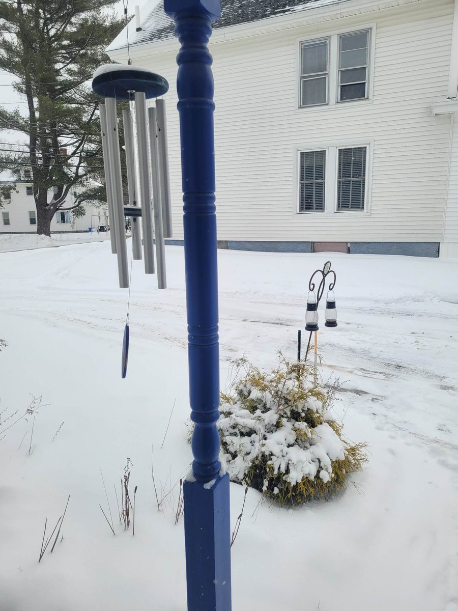 moniquebouchard's tweet photo. It's rare to have a #SnowDay where the teacher is home and the kid is at school! Kinda loving the "grownup vacation day" here at the house. 

https://t.co/56xrMevxe4 https://t.co/5a3R8sXFLd