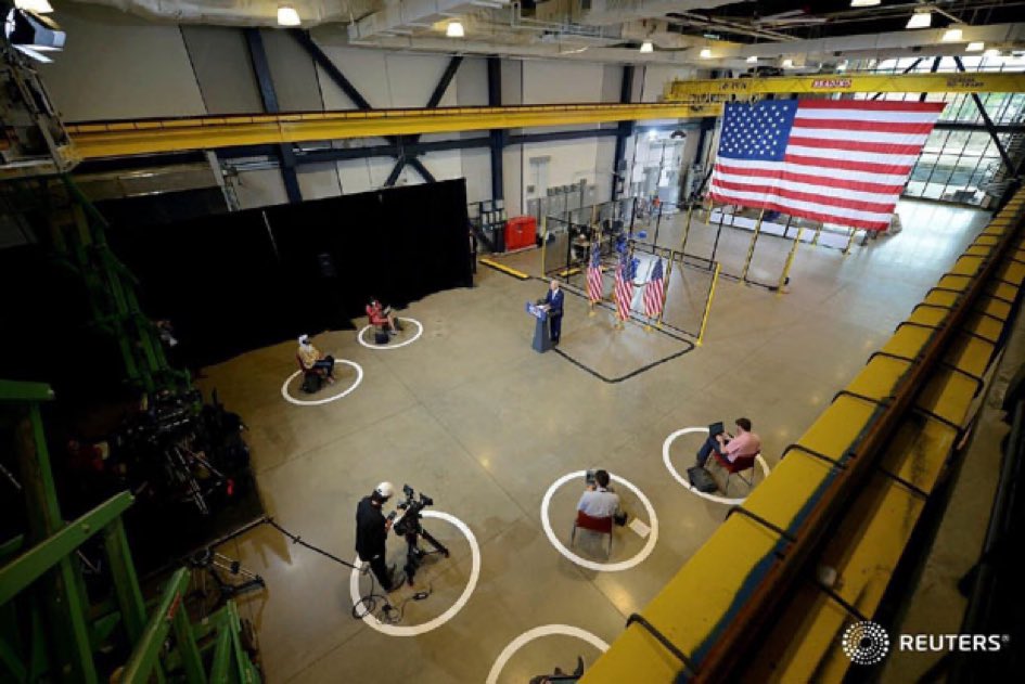 KariLake's tweet image. Joe Biden rally or Katie Hobbs?  About the same.