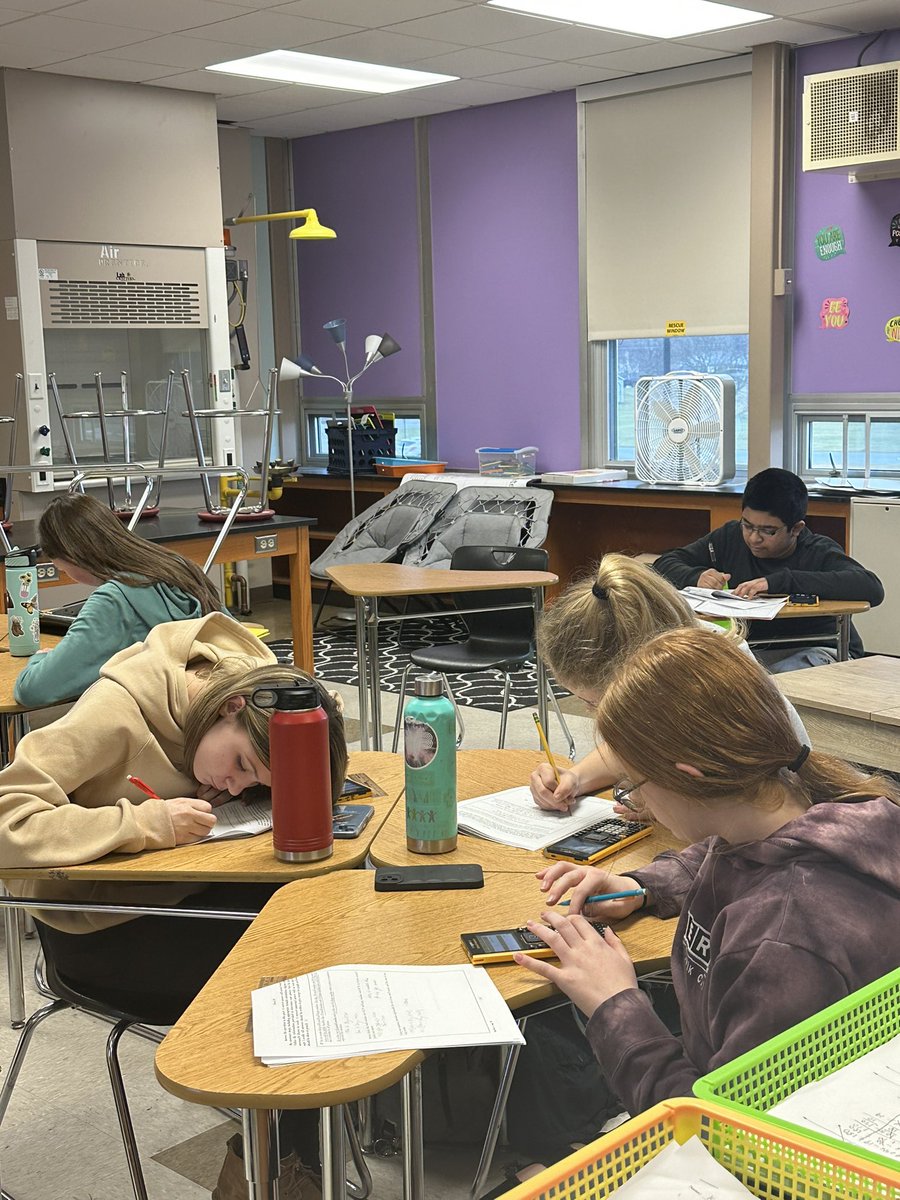 mmurray417's tweet image. Look at these awesome kids who stayed after school to review for their Algebra regents exam on a FRIDAY! #wcsdletsgo
