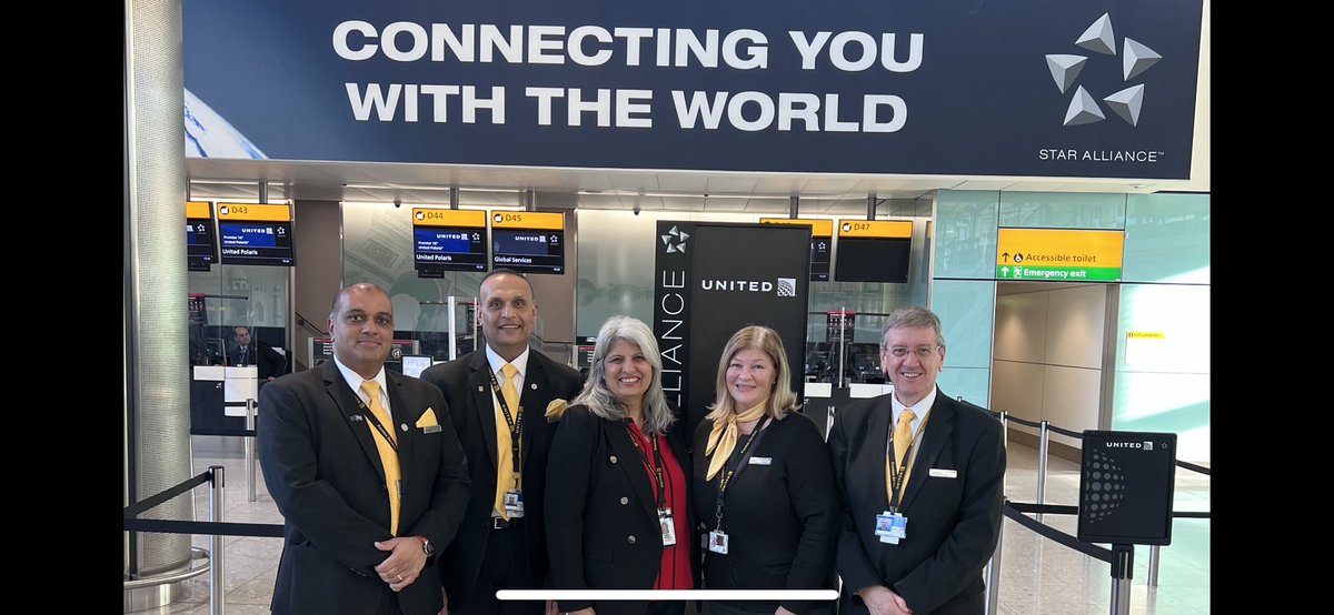 ammyheathrow's tweet photo. Our LHR 💛 Premium Services team love connecting ✈️ you with the World 🌎 #PSProud #Globalservices @united @aaronsmythe @marisaatunited @jacquikey @KevinMortimer29 @Dharmen61087002 https://t.co/st57cWCxtr