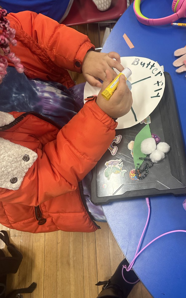 msmirandaccsd's tweet image. Room 108 researched various insect life cycles and did a fantastic job creating their own models #weecreate