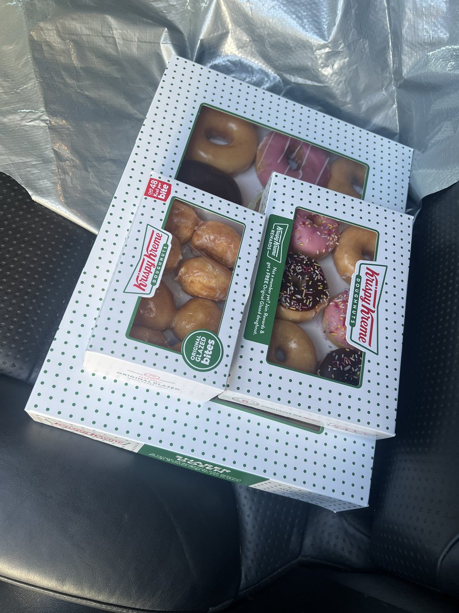 iAubs95's tweet photo. To the Krispy Kreme brother that gave me these for free at Tesco earlier, may god shower you with his blessings! I was having the shittest day at work today aswell but this made it 10x better https://t.co/dEyU5iwdi8
