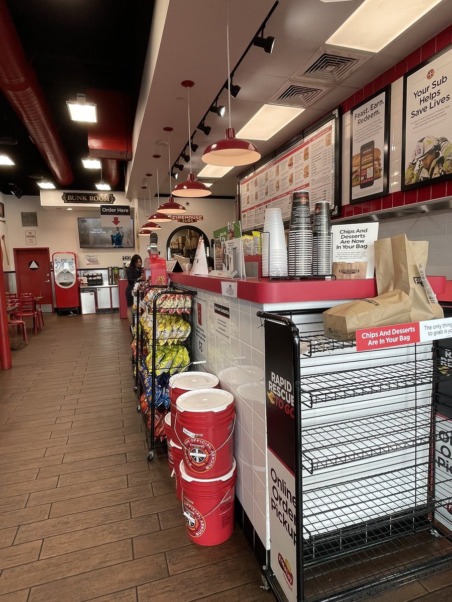 I love T-Mobile and this is just another reason why…T-Mobile Tuesdays!

@TMobile #freegiveaways #tmobiletuesdays @FirehouseSubs #greatservice #Lunchtime @MsJuliaParker