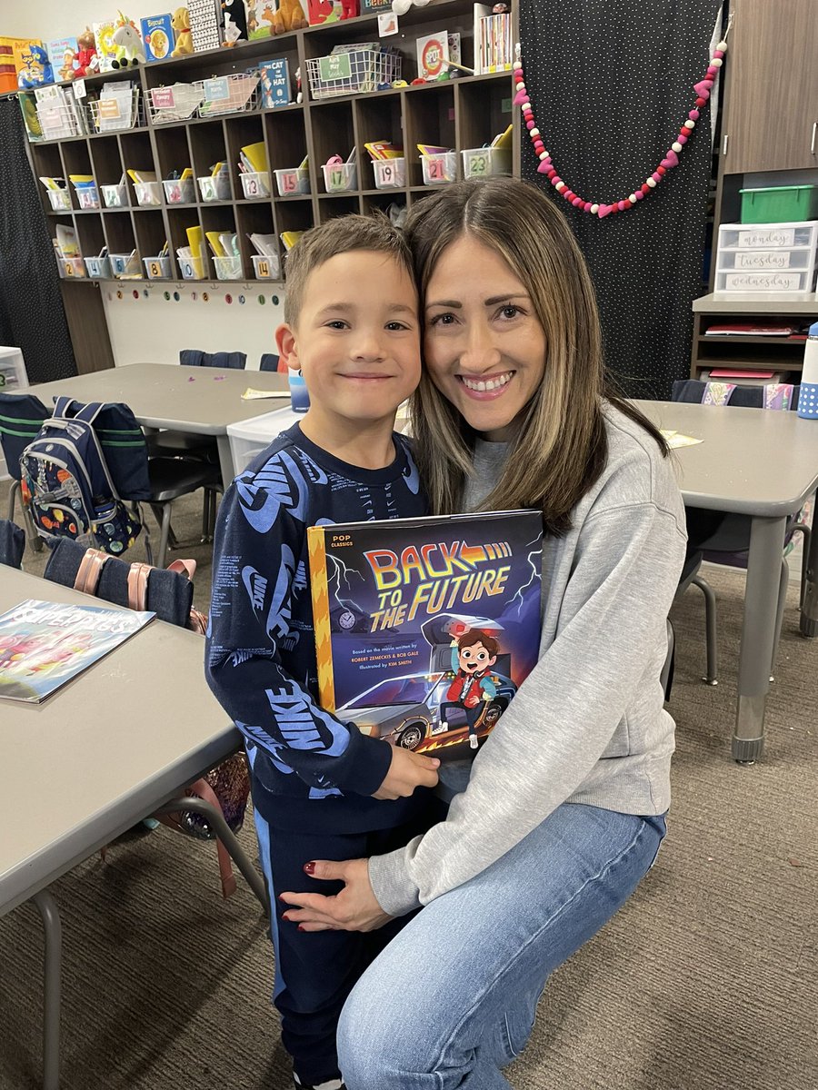 We loved hearing a new story from our mystery reader this afternoon! #ReevesAchieves #MakingMagicHappen #ProsperProud