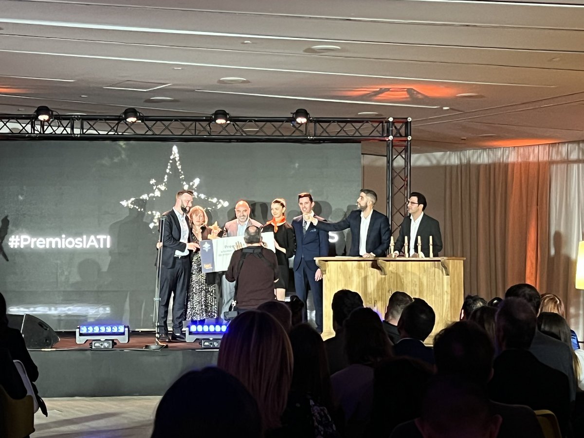 Ese galardón a <a href="/GijonTurismo/">Visita Gijón/Xixón</a> por su labor en comunicación digital es TAN MERECIDO. Pocos como ellos han creído y apostado desde el principio en los creadores de contenido. FELICIDADES DE CORAZÓN. #PremiosIATI 2023 <a href="/iatiseguros/">IATI SEGUROS</a>