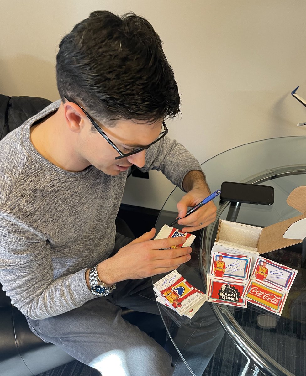 Joey Logano tweet media