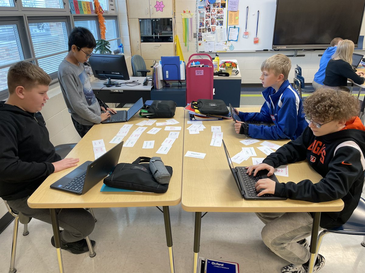 Teaching our tables what we learned in our background research and building new words using roots and affixes. Busy week in room 302! <a href="/Hamilton_WMS/">Wilson Middle School</a> @WMPrincipalHCSD