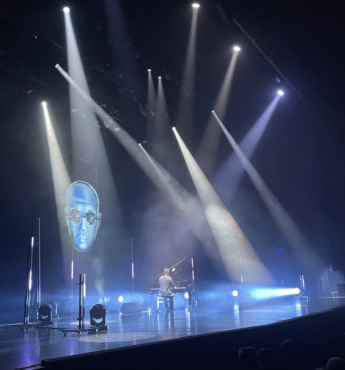 midem's tweet photo. Music is made to be experienced LIVE!
The piano king, @SofianePamart, performing at MIDƐM+23 🎹
@CannesPalais
#mid3m #sofianepamart #cannes https://t.co/fZNh5kIXPH