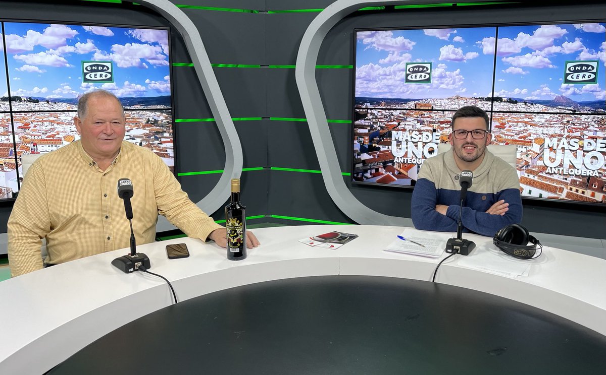📻🎙️ #MásDeUnoAntequera 

✳️ Inauguración oficial de la fábrica de <a href="/LUMON_Spain/">Lumon España</a> en #Antequera 

✳️ Festividad de San Antón 👉🏻 Entrevista a Justo Muñoz ⁦<a href="/PatronaAntequer/">PatronaAntequera</a>⁩ 

🍷 <a href="/CortijoLaFuent3/">Bodega Cortijo La Fuente</a> en #Paladares 

👇🏻👇🏻👇🏻
go.ivoox.com/rf/101797752?u…

#OndaCeroAntequera 💚