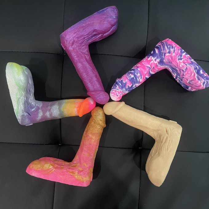 We will be doing a mini drop next week sometime of about 10 or 15 @BDollbrittney one off dildos before<a href="/tag/brittneykade"class="tags"><span>#brittneykade</span></a>