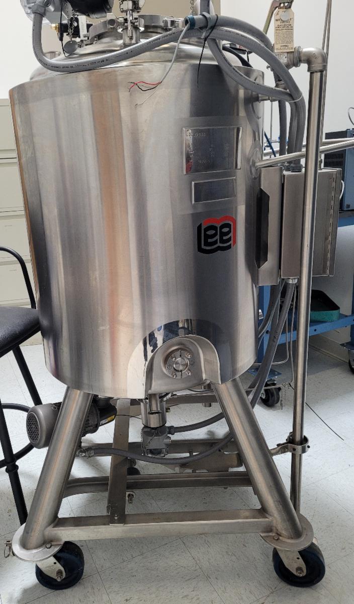 TriadScientific's tweet photo. https://t.co/LZ3KEoopyM

PREOWNED LEE TANK MODEL 250 LDP Stainless Steel Tank designed for vacuum reactions made by LEE Preowned- Immediate shipment - Used and requested by Process Labs! https://t.co/0FcIKnMxy2