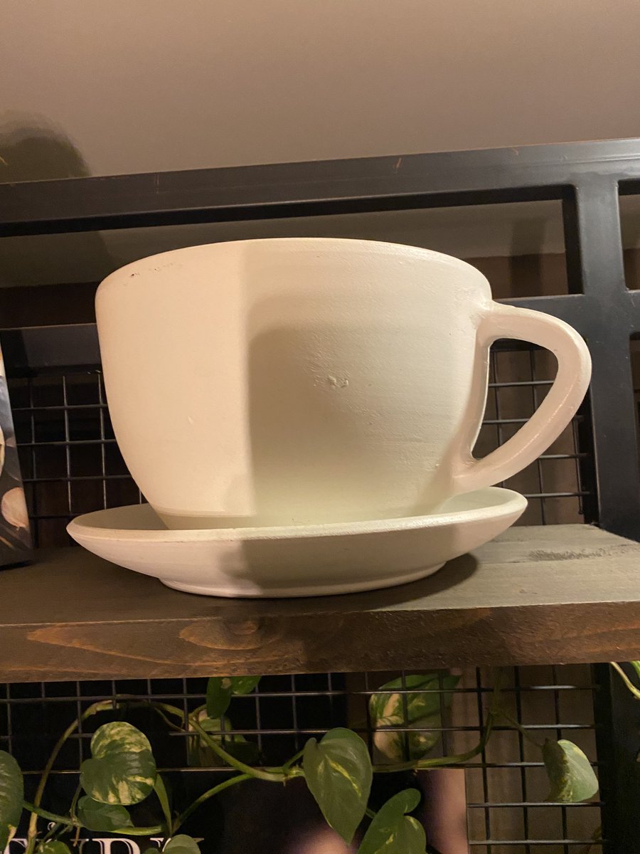 200 ml kupa ile kahve içiyorumdur o sırada annemin gördüğü ;