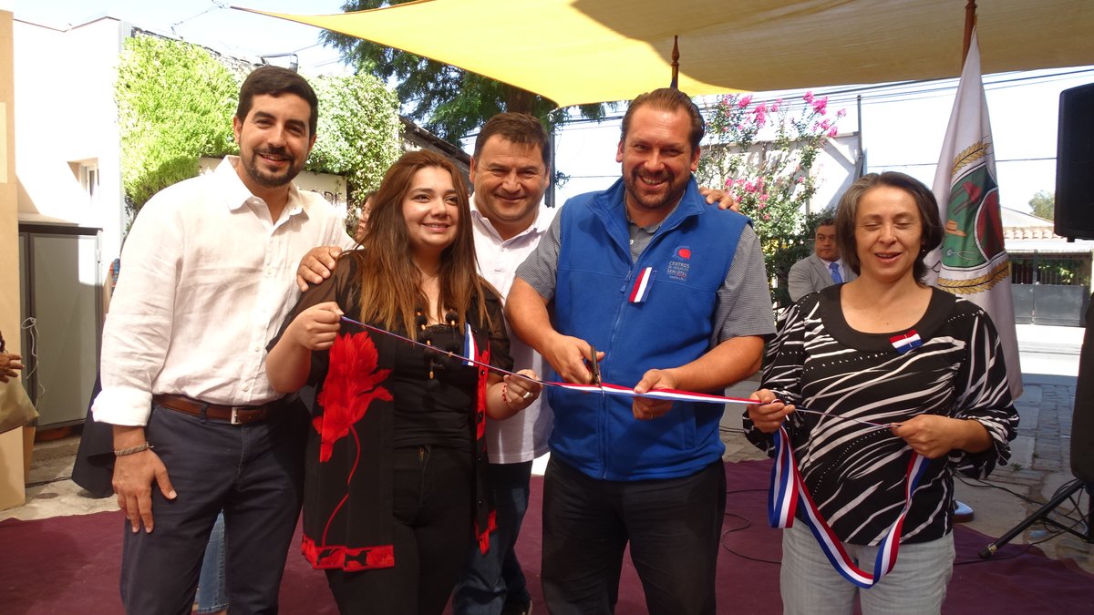 #Chépica Contentos de participar en inauguración de 1a #SalaDeProcesosComunitaria de la #RegiónDeOHiggins, que beneficiará a 15 emprendedoras, quienes podrán elaborar y procesar productos en un lugar certificado con resolución sanitaria. 11 son agricultoras de PRODESAL de #INDAP.