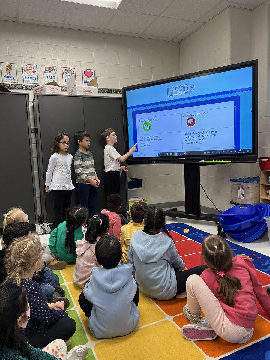 mrslsmithGPES's tweet photo. Wonderful job 3rd grade! You created and facilitated an engaging morning meeting for our kindergartners! #LCPSSEL #goGPGators @GoshenPostES https://t.co/iczWoXSHIK