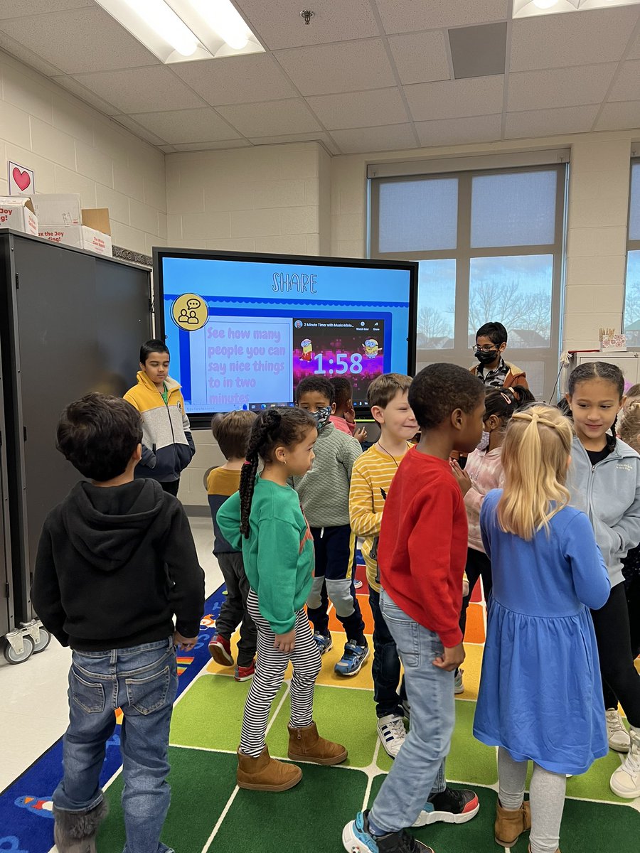 mrslsmithGPES's tweet photo. Wonderful job 3rd grade! You created and facilitated an engaging morning meeting for our kindergartners! #LCPSSEL #goGPGators @GoshenPostES https://t.co/iczWoXSHIK