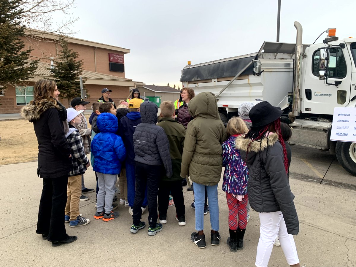 FLVT School tweet media