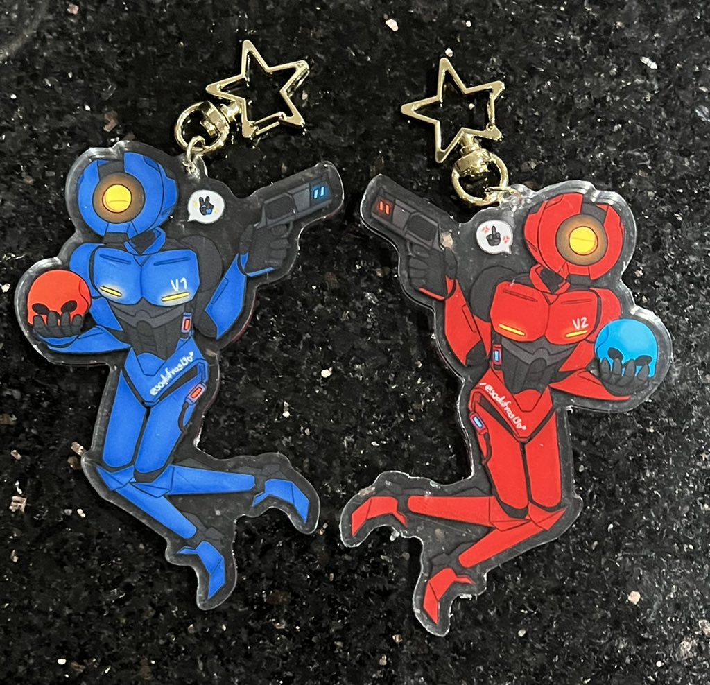 TF2 LOLLIPOP CHARMS ARE FINALLY HERE!! as well as the last couple V1/V2 charms i have from jolly duck club! there's only two of those guys left but if there's enough interest in them, i'll probably do another run of them myself in february! 

l1nk in the tweet below ⬇️ :] <3