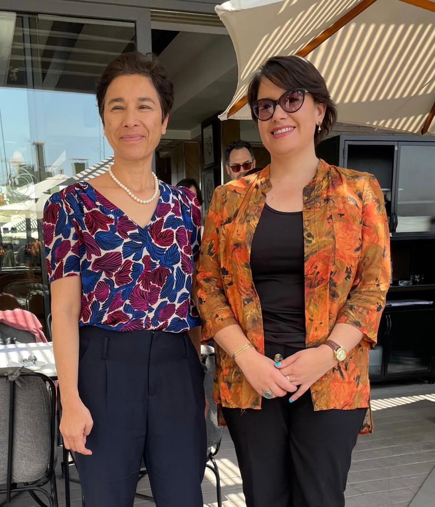 evanguyenbinh's tweet photo. À l’occasion du festival @santiagoamil, rencontre avec la ministre des affaires étrangères @AntoniaUrrejola et la ministre de la culture @JulietaBrodsky pour parler coopération culturelle entre la France et le Chili @francediplo @MinistereCC https://t.co/it9HdEGhzu