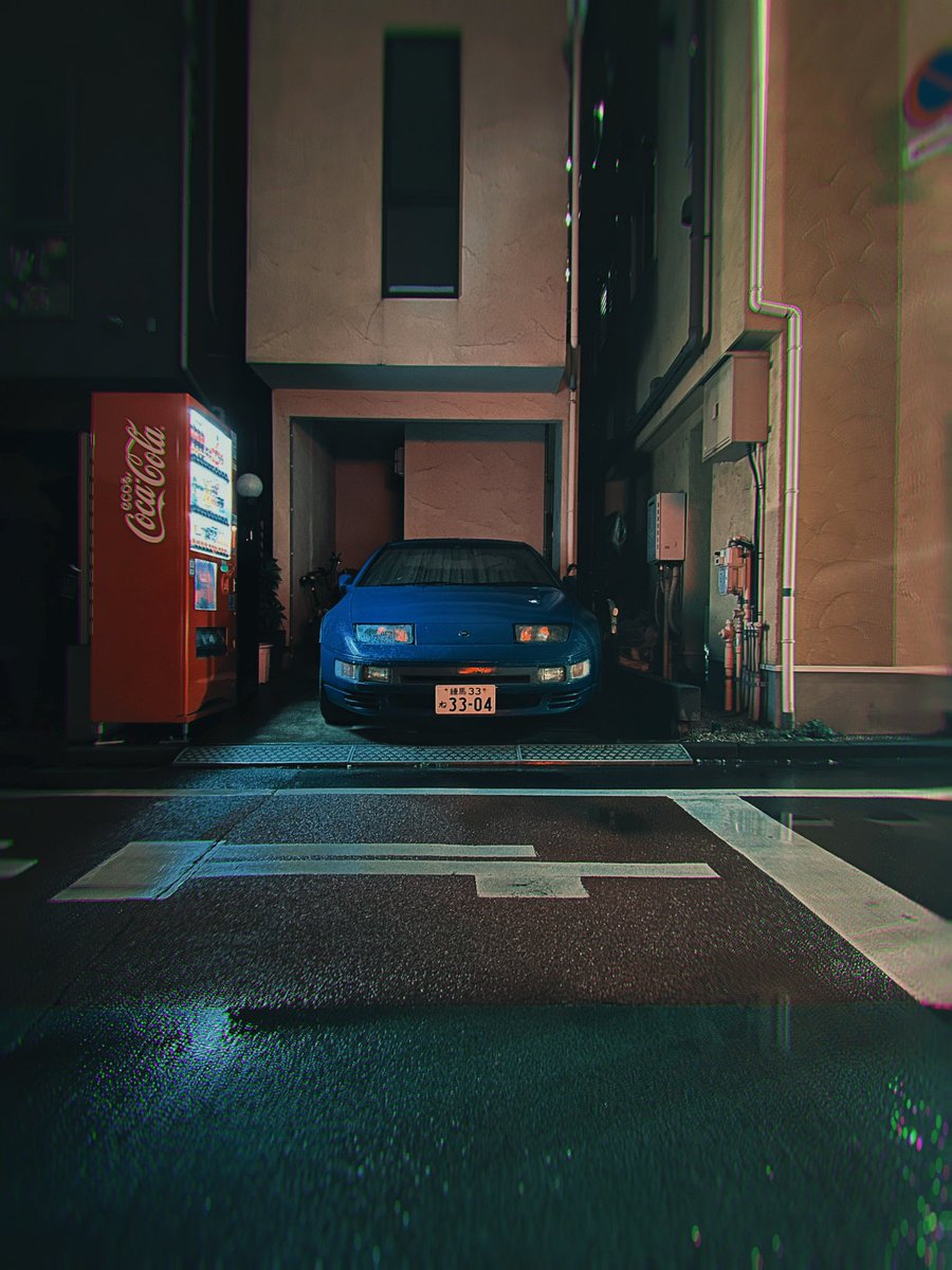 joannafidalgo's tweet photo. A few of you seemed to appreciate the picture of the 300ZX, so here goes a little set 💙 https://t.co/i8NVZ5QDsQ